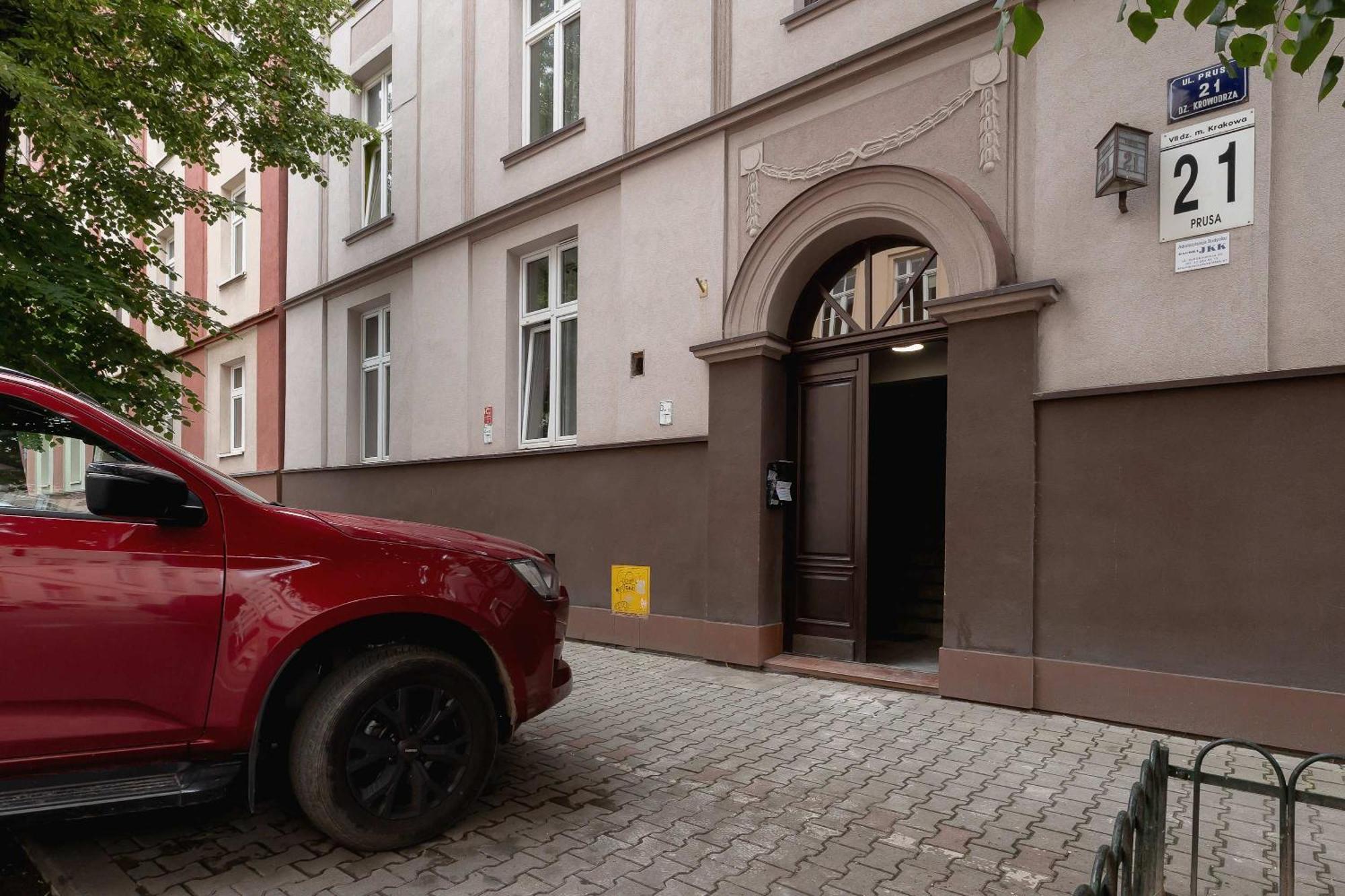Prusa Stylish Close To The Center Of Cracow By Renters Apartment Krakow